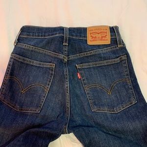 Levi wedgie skinny jeans